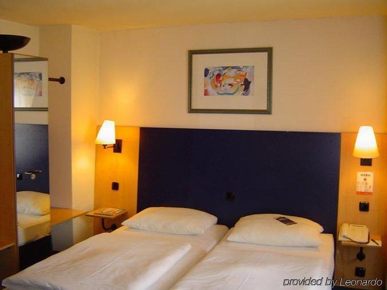 Comfort Hotel Frankfurt Central Station Frankfurt am Main Bilik gambar